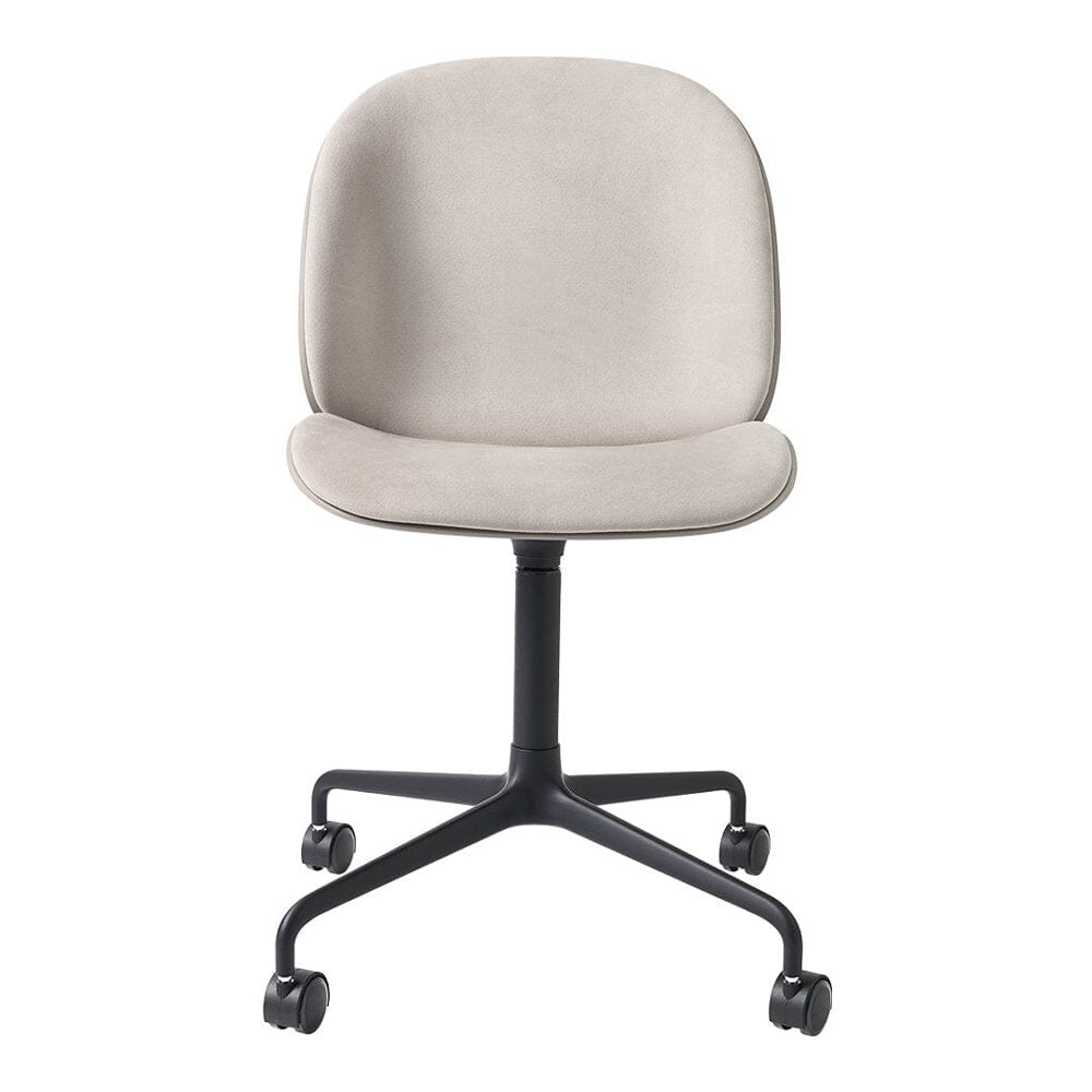 Beetle Meeting Chair 4-Star Base with Castors - Front Upholstered Chairs Gubi 