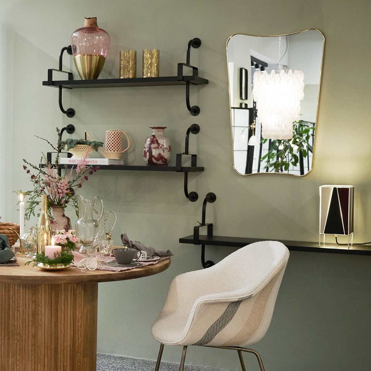 Demon Shelf storage Gubi 