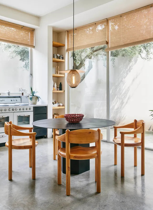 Epic Dining Table - Round Dining Tables Gubi 