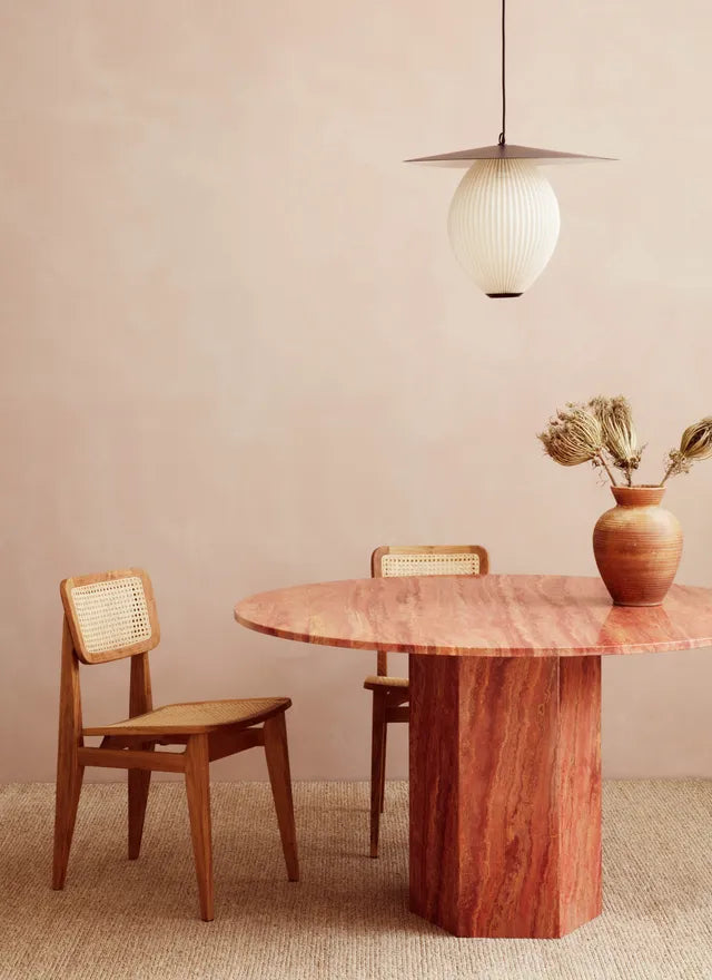 Epic Dining Table - Round Dining Tables Gubi 