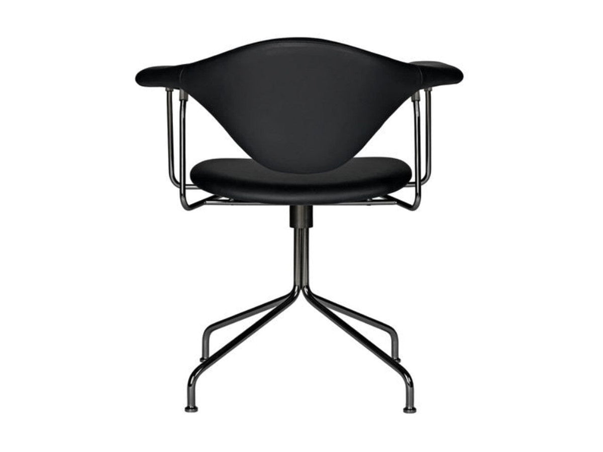 Masculo Meeting Chair - Fully Upholstered with Swivel base lounge chair Gubi 
