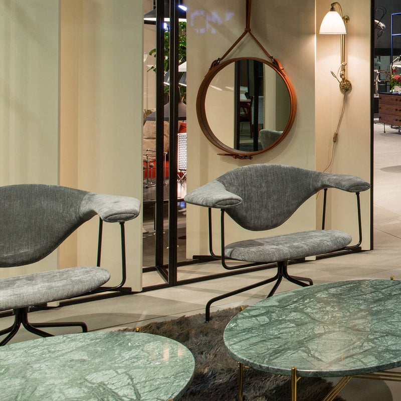 Masculo Meeting Chair - Fully Upholstered with Swivel base lounge chair Gubi 