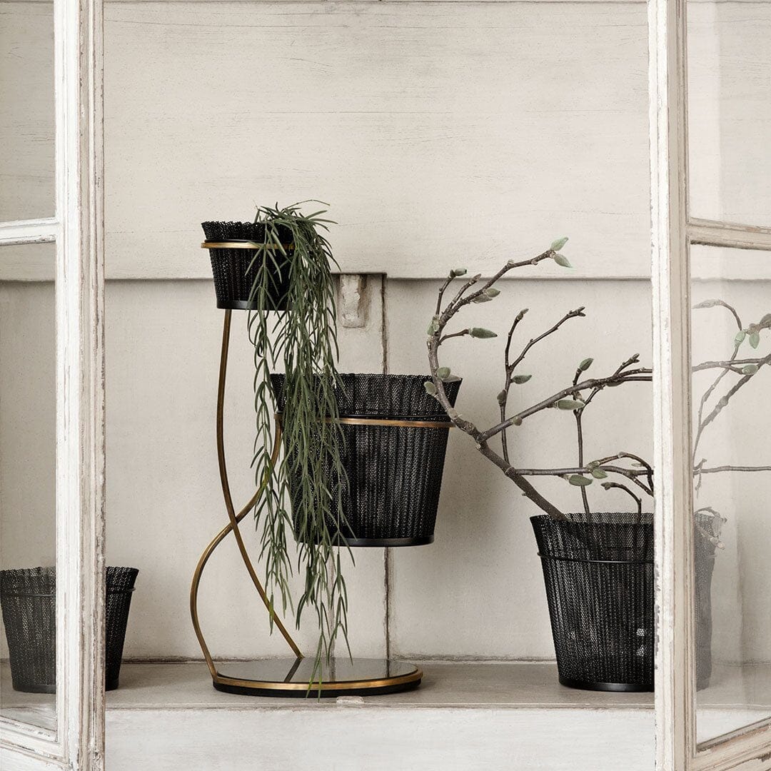 Mategot Flower Pot bowls Gubi 