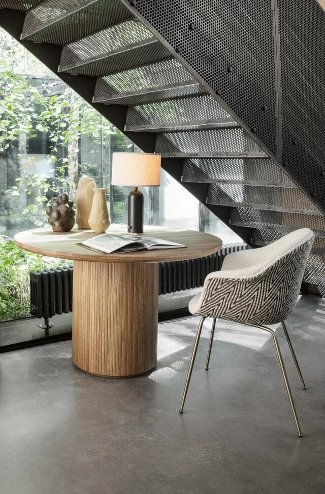 Moon Dining Table - Round Dining Tables Gubi 