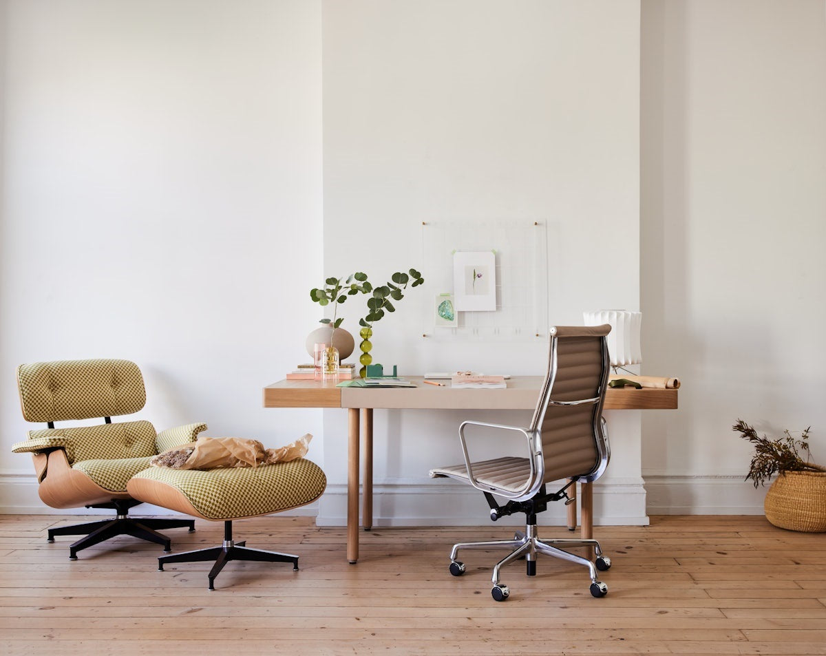 Eames Aluminum Group Executive Chair