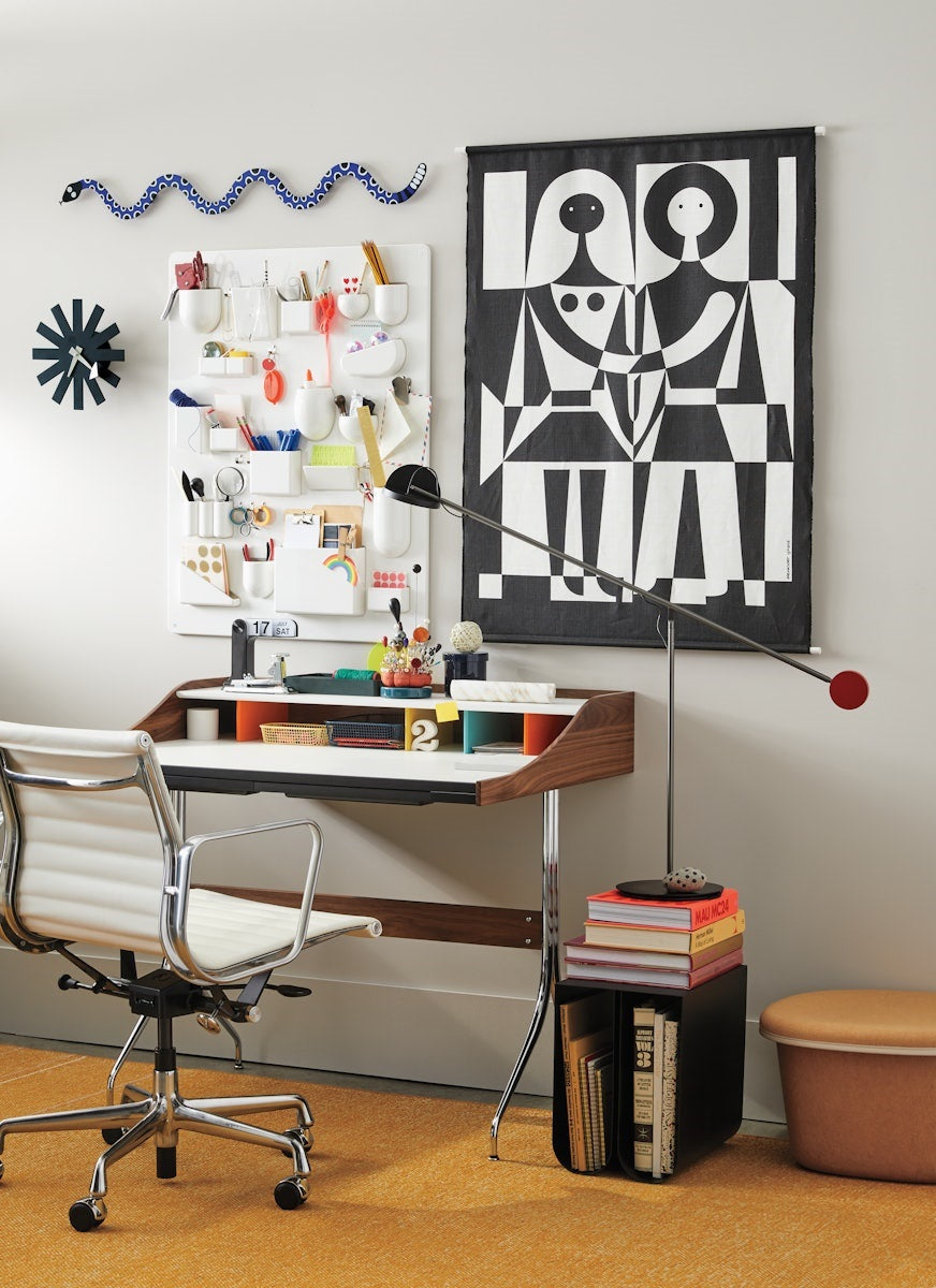 Eames Aluminum Group Management Chair