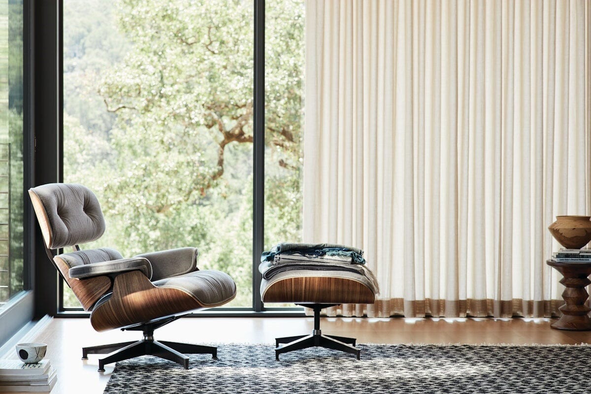 Eames Lounge Chair, Ebony lounge chair herman miller 