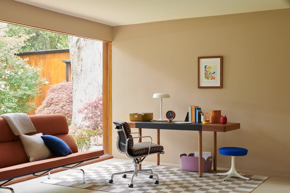 Nelson Pedestal Stool Stools herman miller 