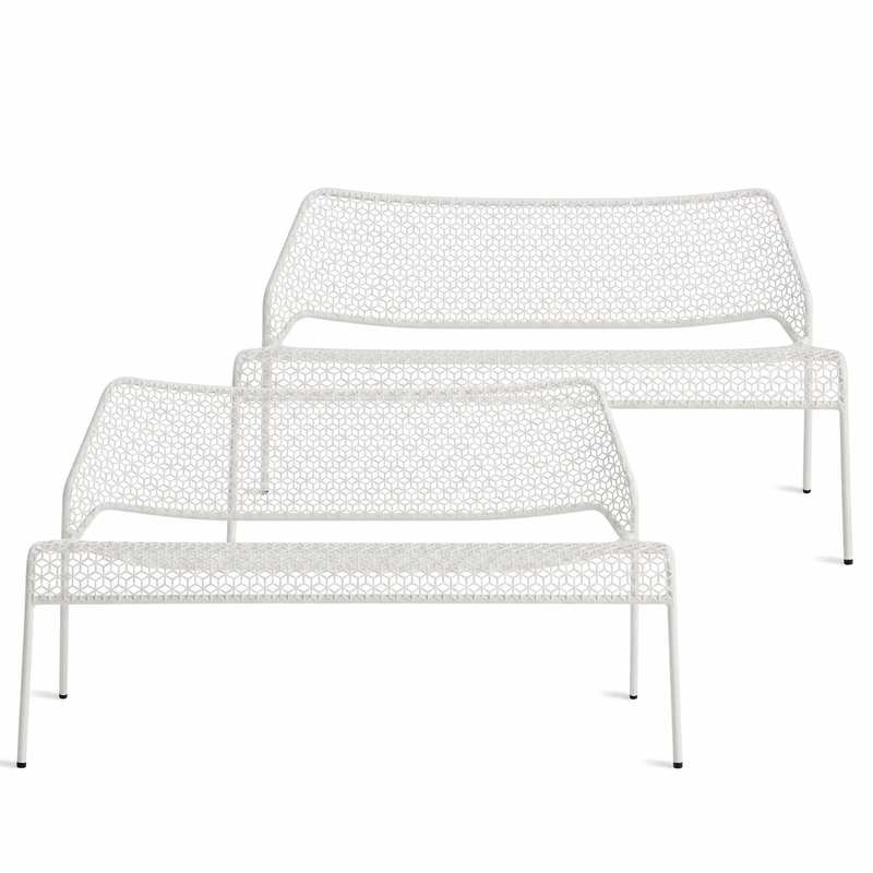 Hot Mesh Settee