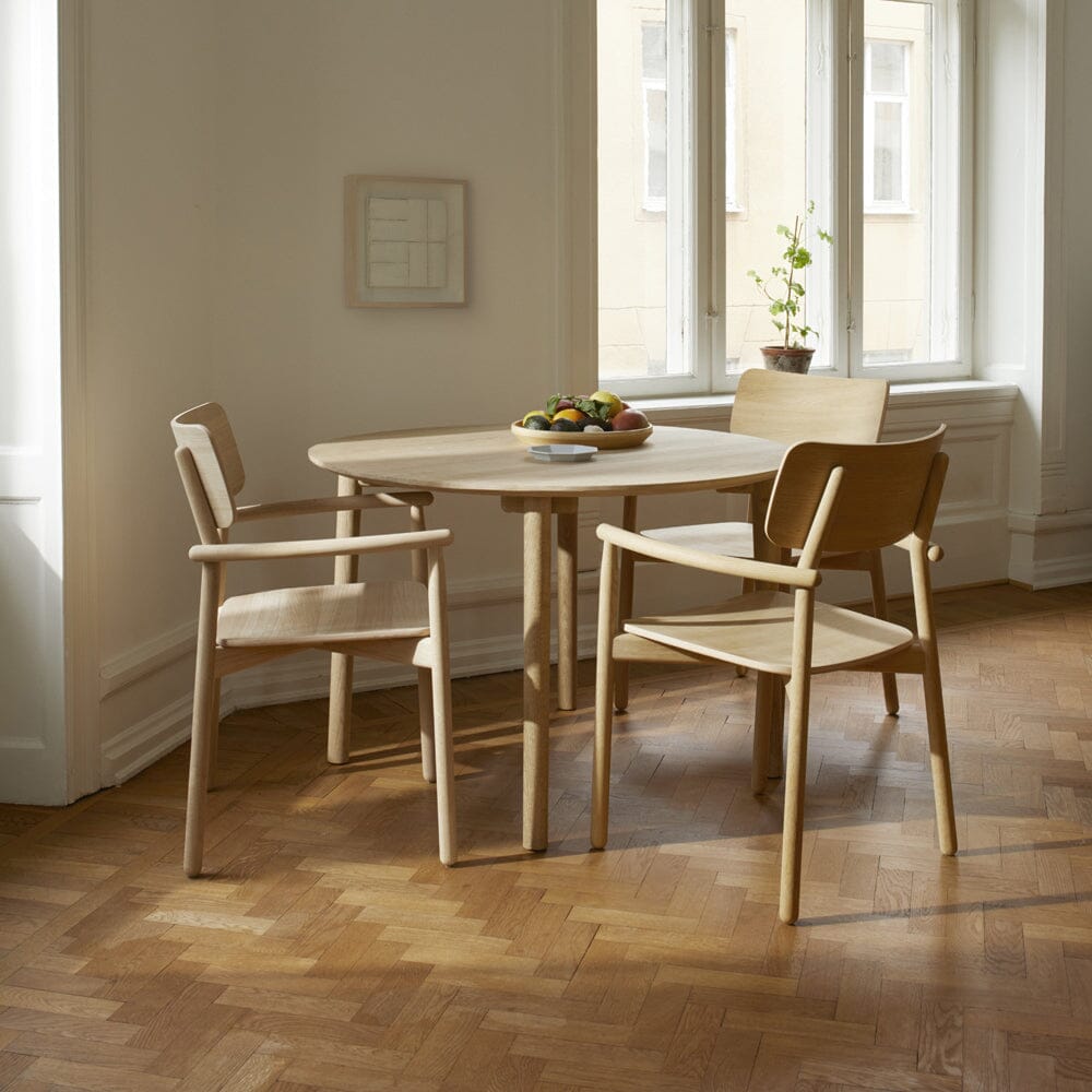 Hven Round Dining Table Dining Tables Skagerak by Fritz Hansen 