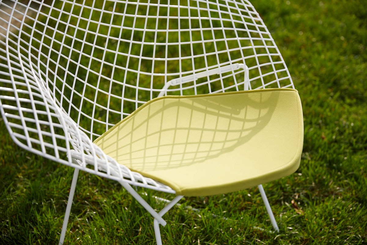 Bertoia Small Diamond Chair with Seat Pad