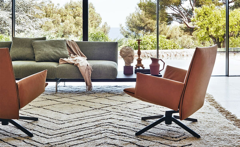 Pilot Low Back Lounge Chair with Upholstered Arms lounge chair Knoll 