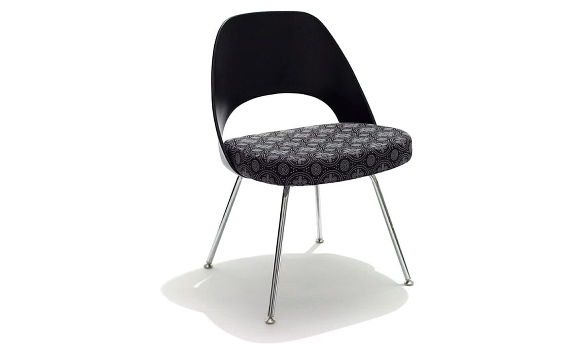 Saarinen Executive Plastic Back Chair With Tubular Legs Side/Dining Knoll 
