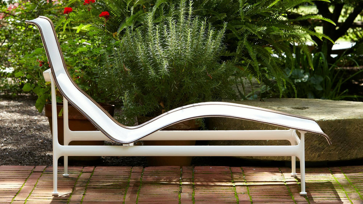 Schultz Contour Chaise Lounge Outdoors Knoll 