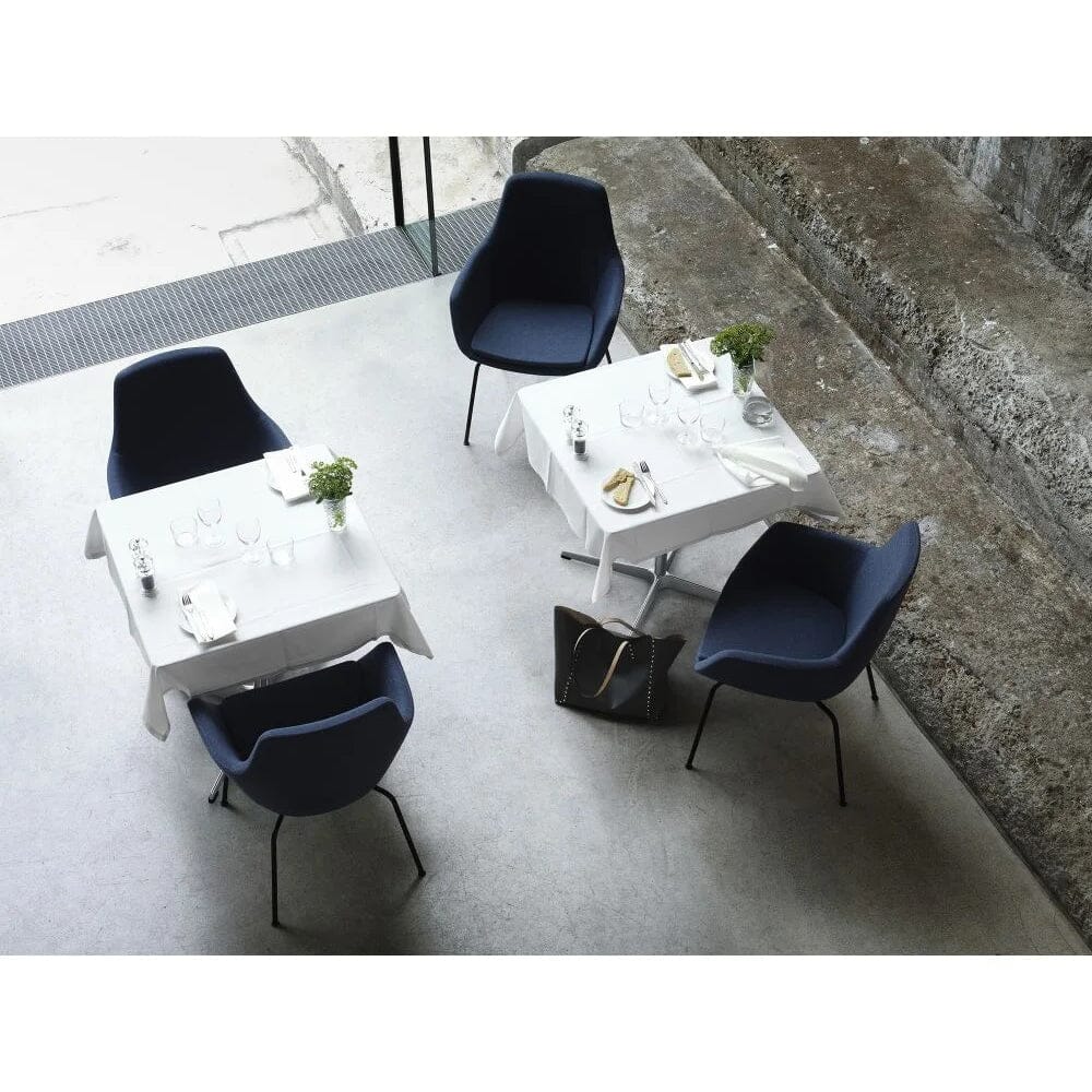 Little Giraffe Chair With 4 Legs - Removable Cover lounge chair Fritz Hansen 