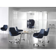 Little Giraffe Chair With 5 Star Base - Removable Cover lounge chair Fritz Hansen 