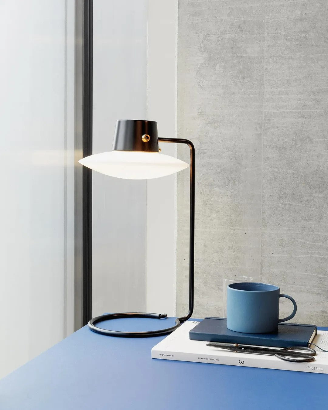 AJ Oxford Table Lamp