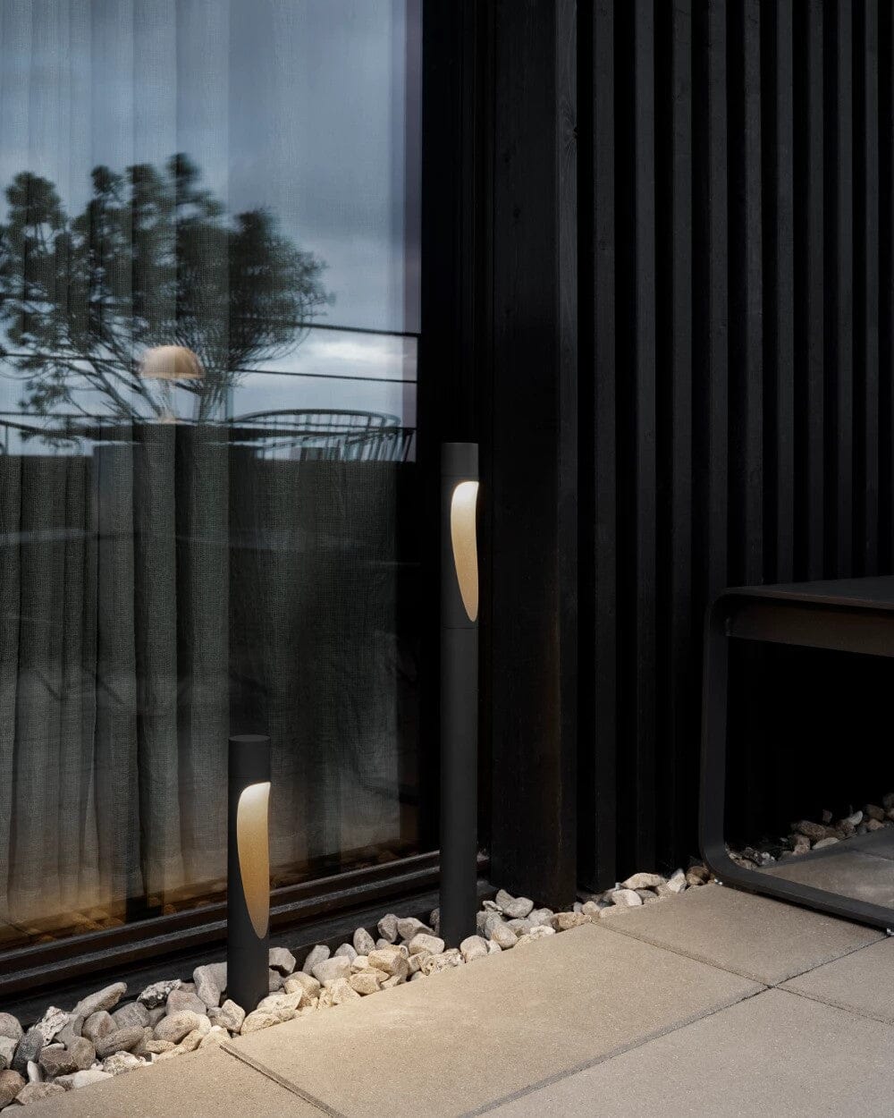 Flindt Garden Bollard Outdoor Lighting Louis Poulsen 