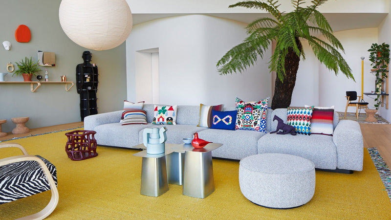 Mariposa Medium Ottoman ottomans Vitra 