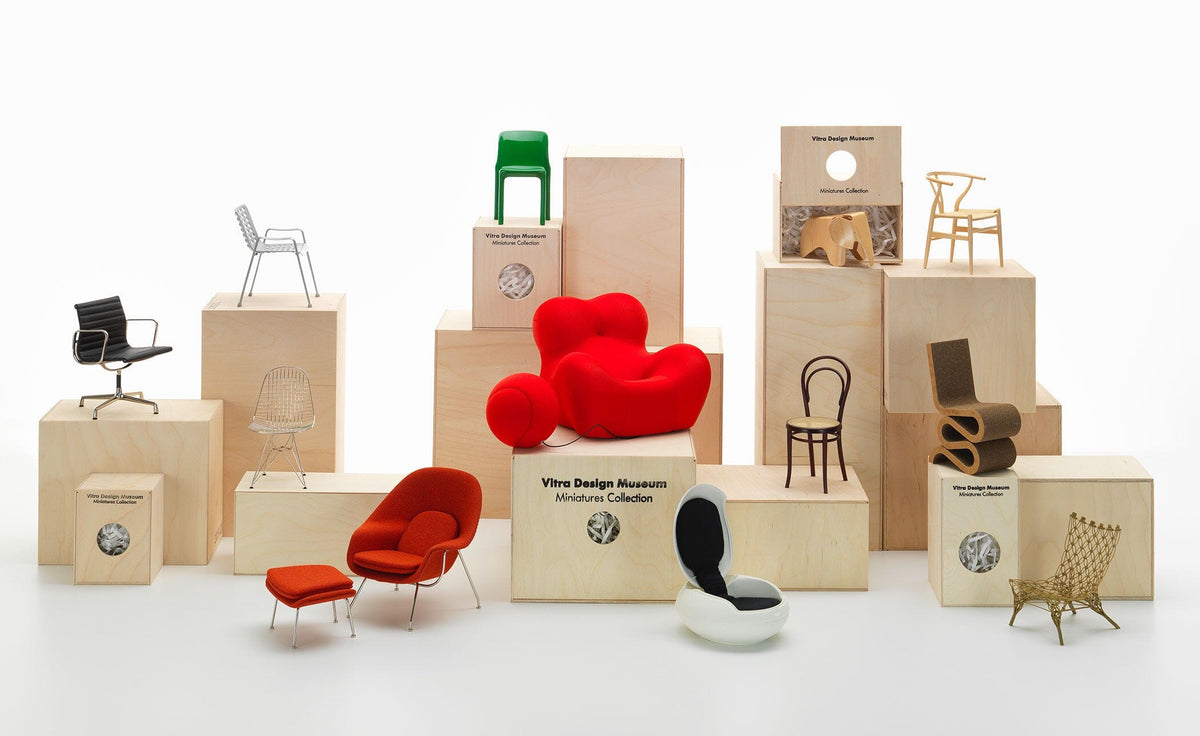 Miniature Eames Rocker Art Vitra 