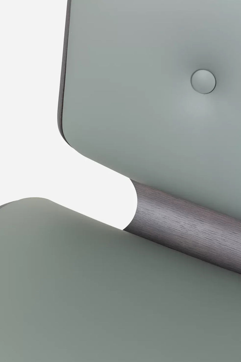 Nut Lounge Chair