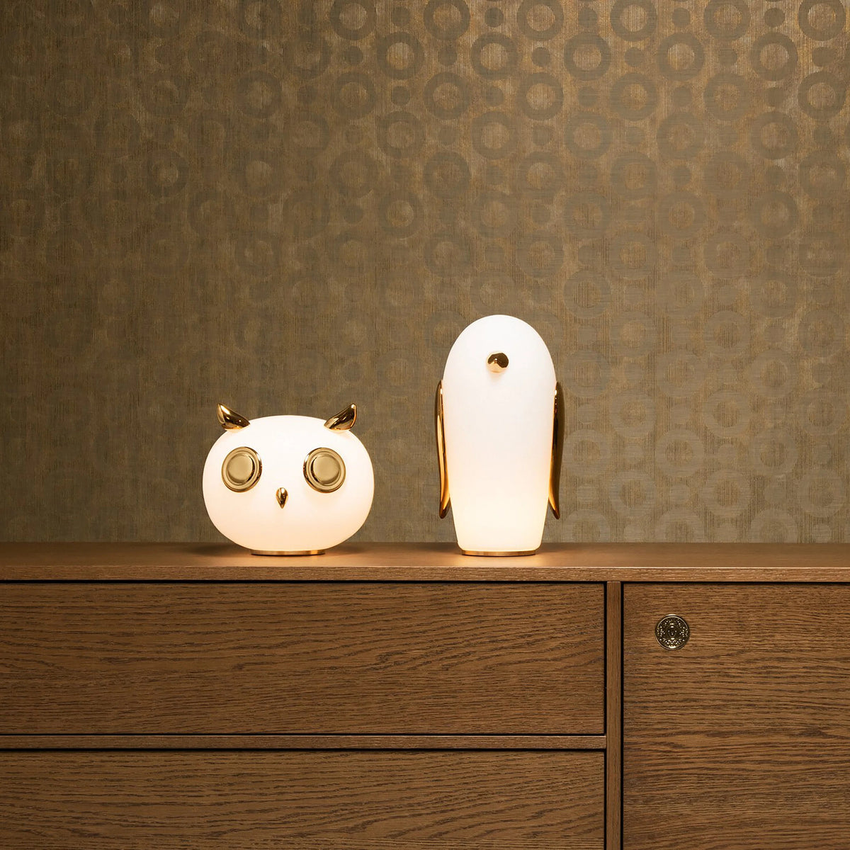 Pet Light Uhuh Owl Table Lamp