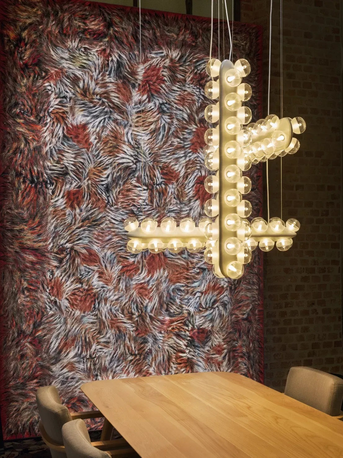 Prop Light Horizontal Suspension Lamp