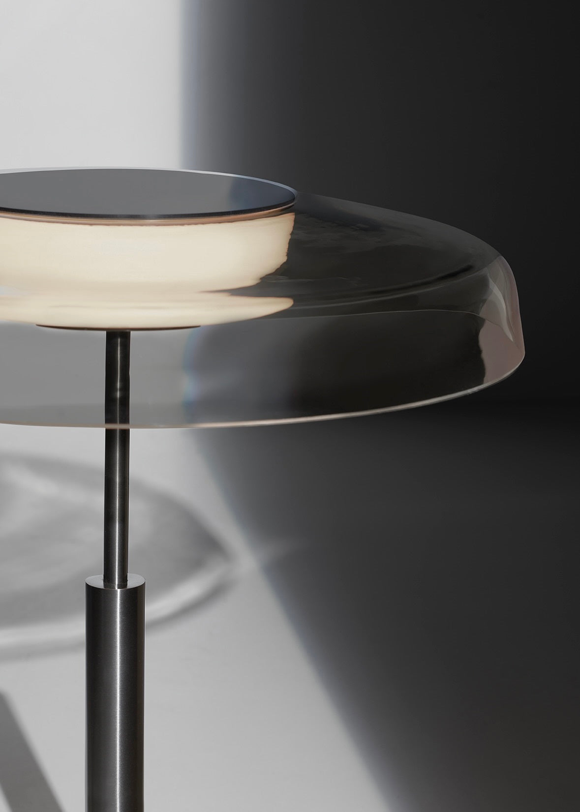 Dora Floor Lamp Floor Lamps Oluce 