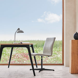 Oxford™ Low Back Chair With 4-Star Base Dining chairs Fritz Hansen 
