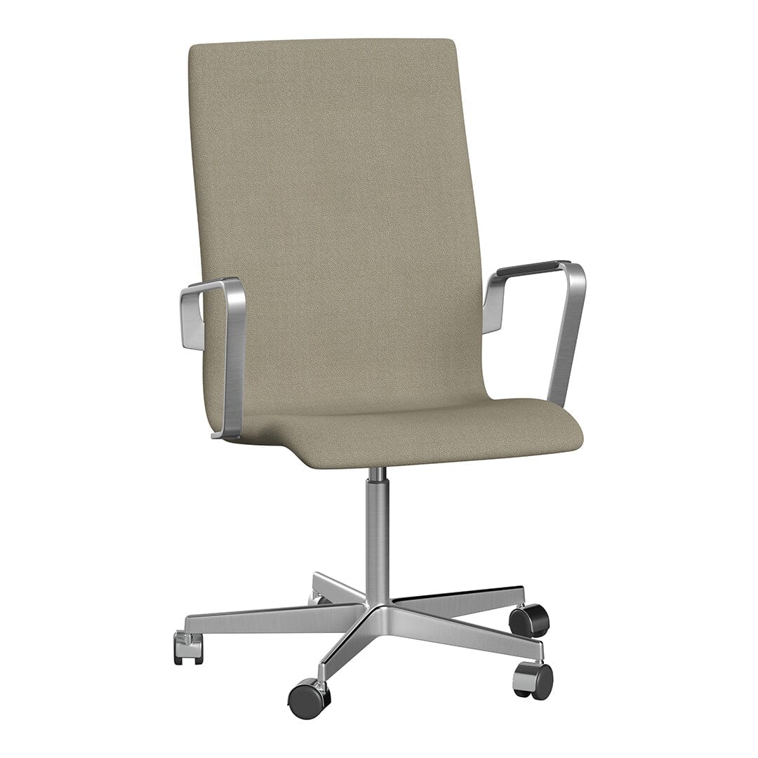 Oxford™ Medium Back Chair With 5-Star Base Dining chairs Fritz Hansen 