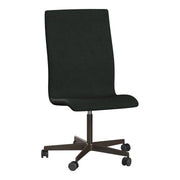 Oxford™ Medium Back Chair With 5-Star Base Dining chairs Fritz Hansen 