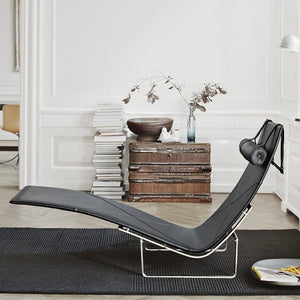 PK24 Leather Chaise Lounge