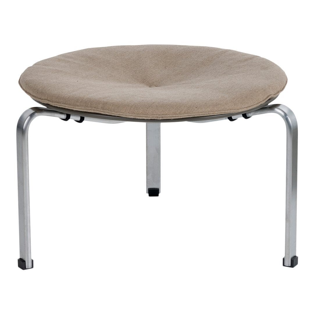 PK33 Stool Stools Fritz Hansen 
