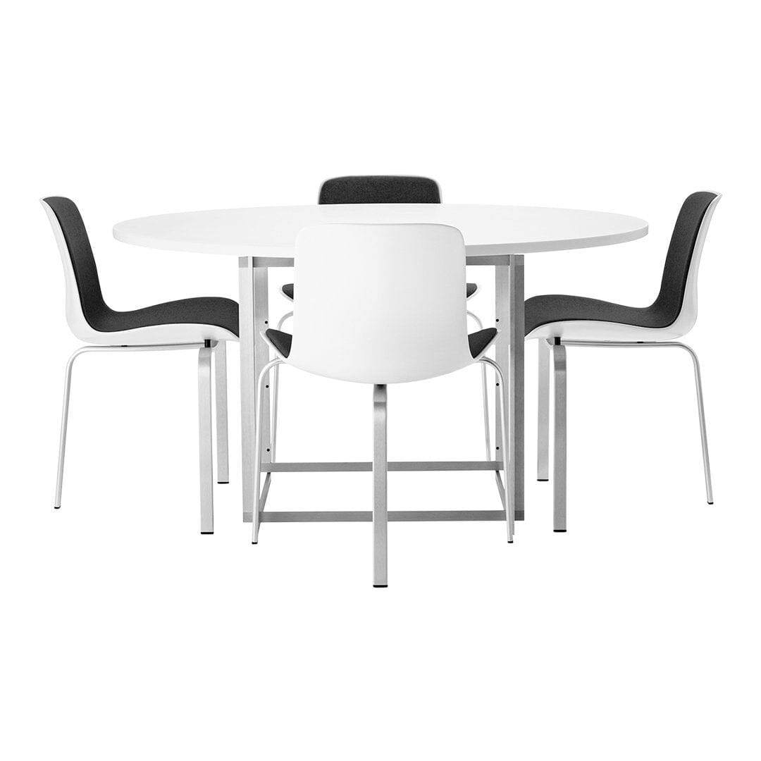 PK8 Upholstered Chair Chairs Fritz Hansen 