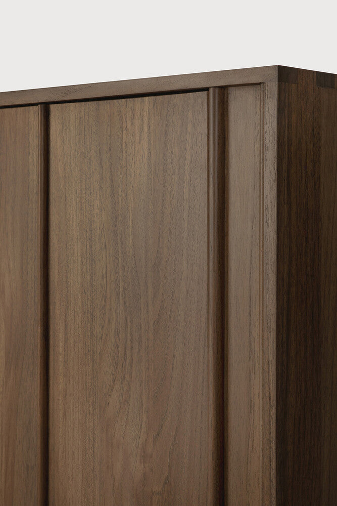 Pillar sideboard