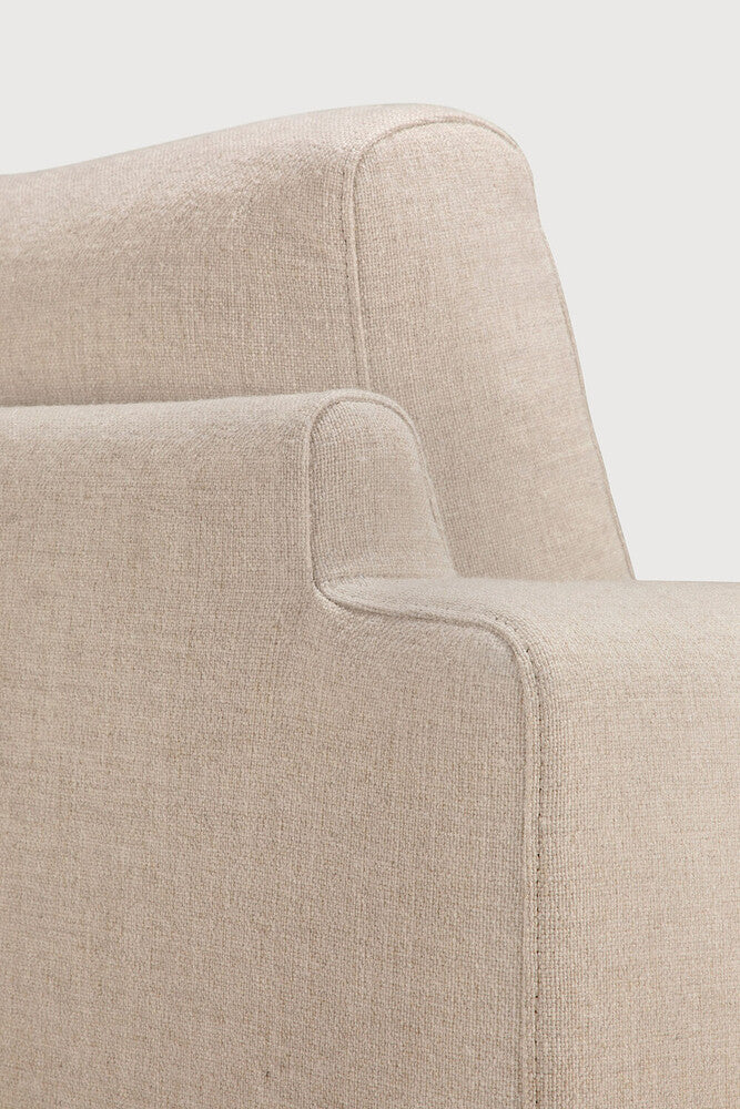 Ease lounge chair