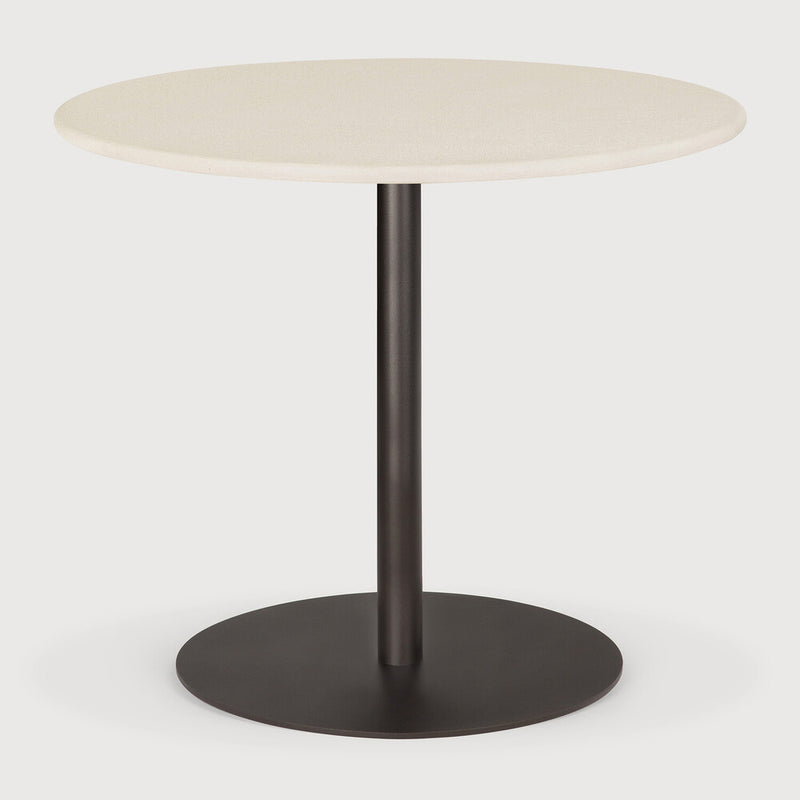 Blend dining table