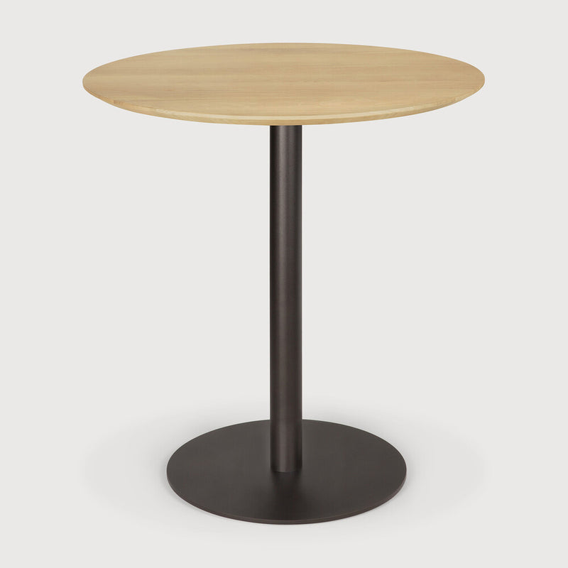 Blend dining table