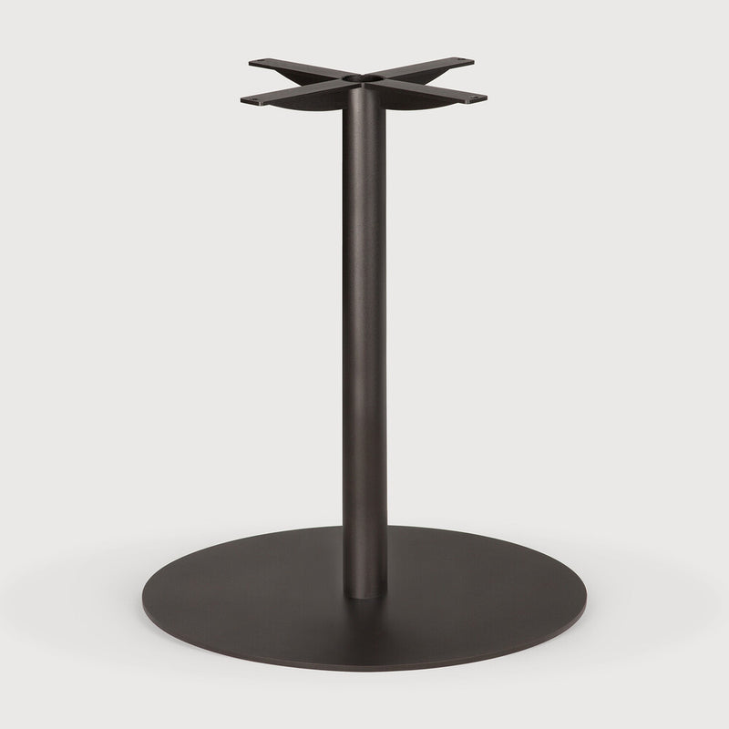 Blend dining table