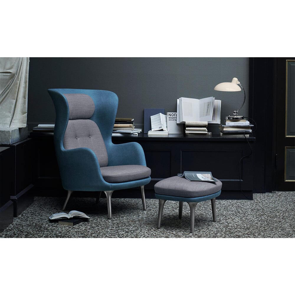 Ro Lounge Chair and Ottoman lounge chair Fritz Hansen 