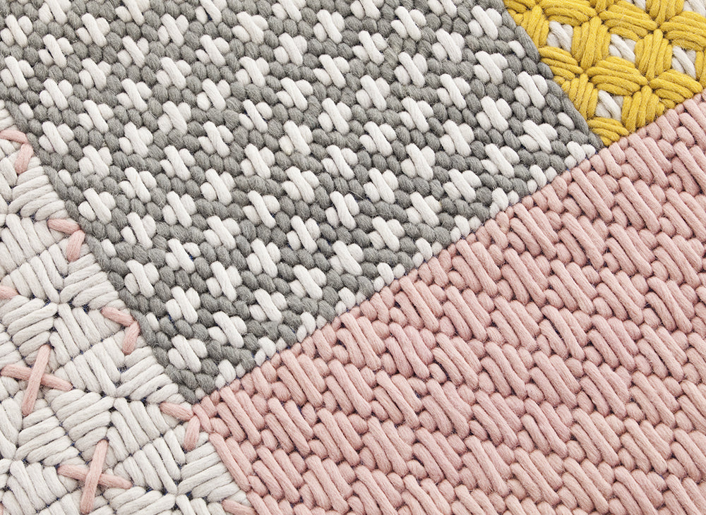 Silai Rug Pillows Gan 