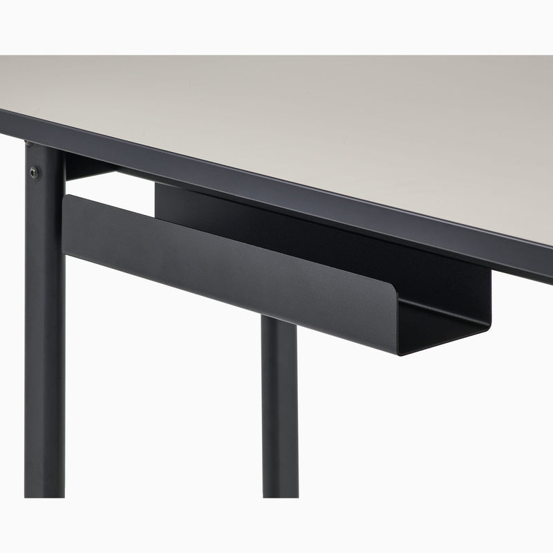 Mode Desk Desk's herman miller 