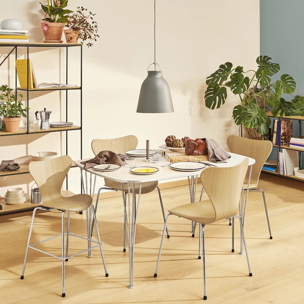 Series 7 Children's Stool / Tall Chair Stools Fritz Hansen 