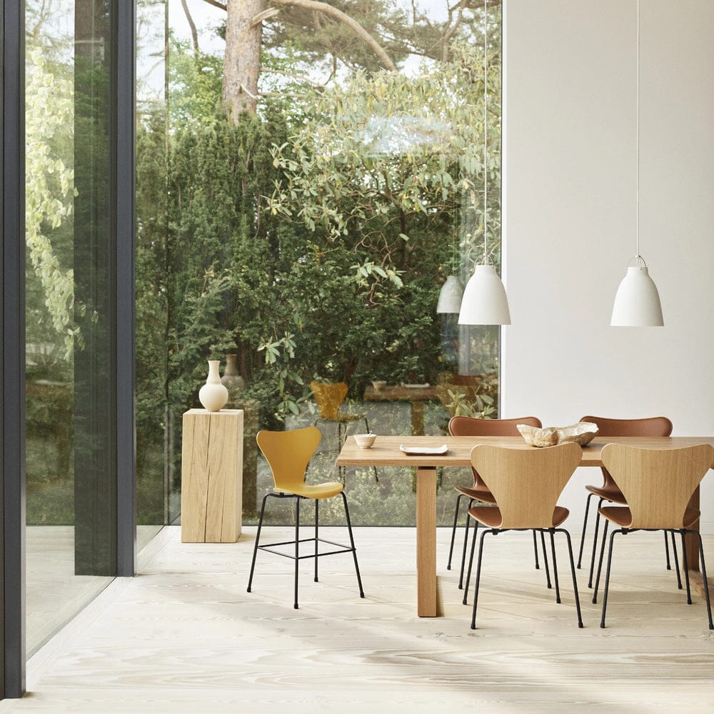 Series 7 Children's Stool / Tall Chair Stools Fritz Hansen 