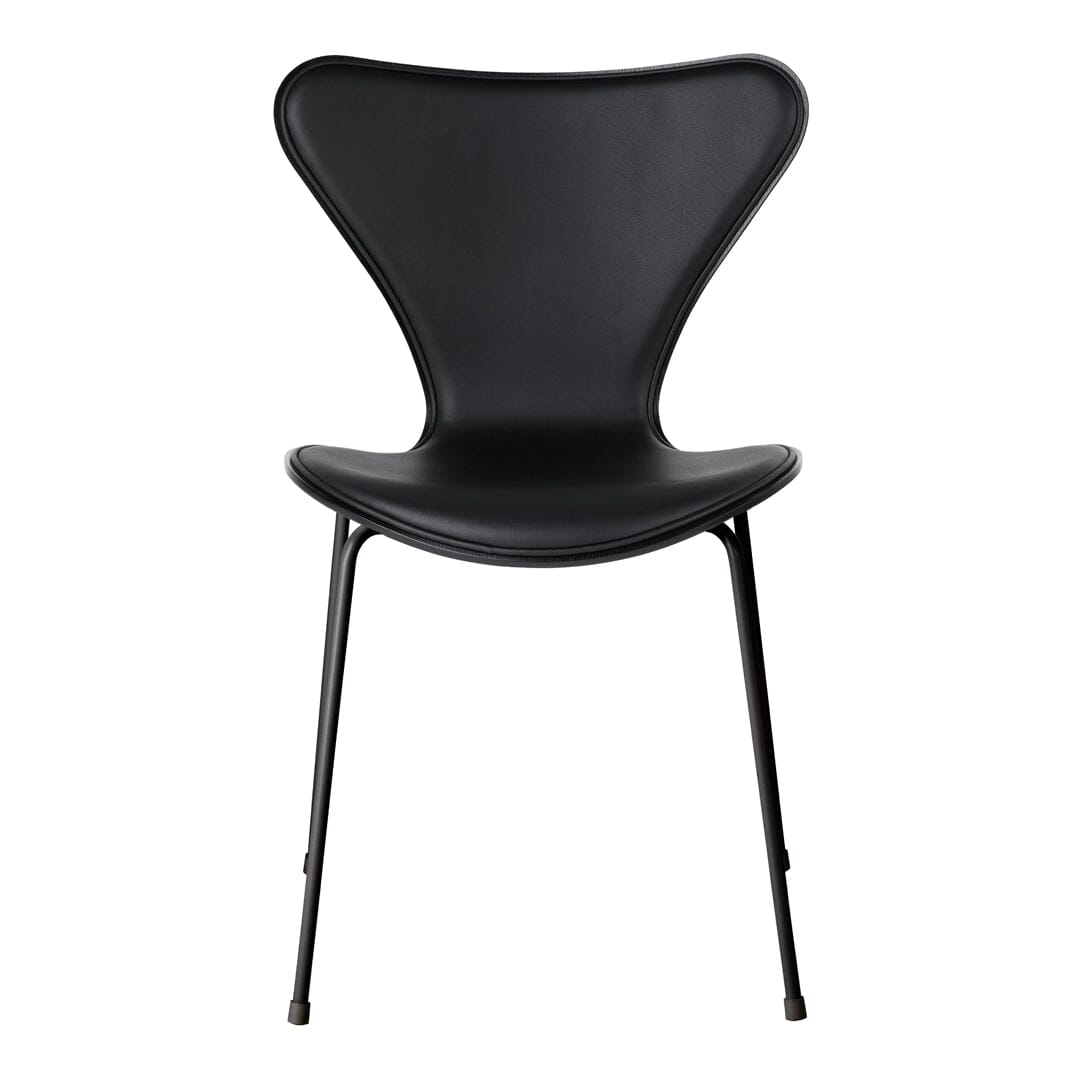 Series 7 Side Chair Front Upholstered Chairs Fritz Hansen 