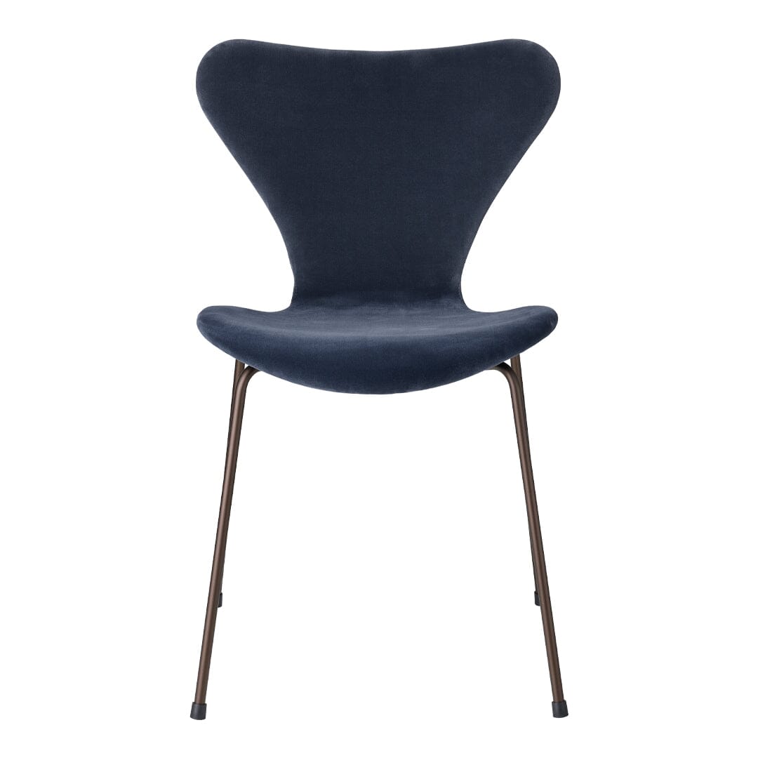 Series 7 Side Chair Full Upholstered Chairs Fritz Hansen 