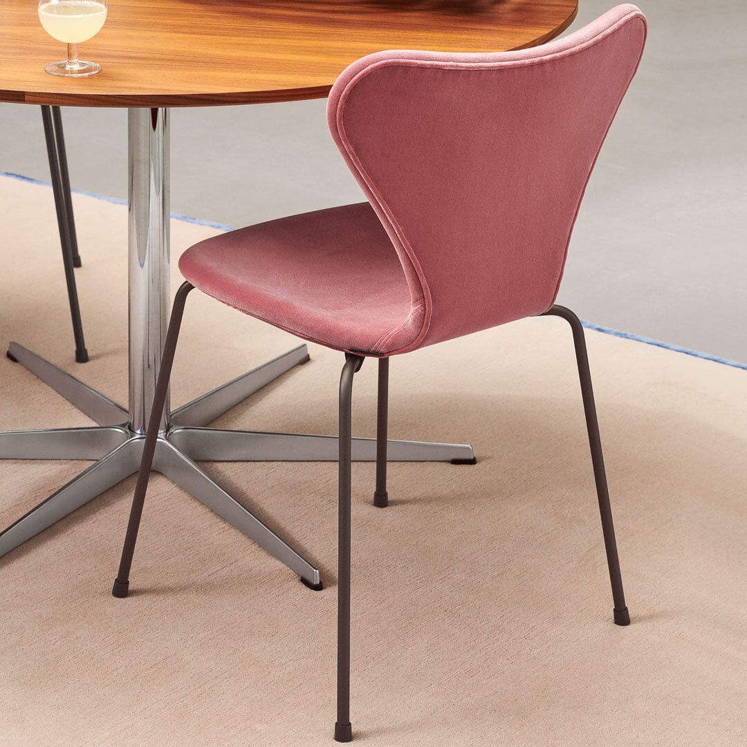 Series 7 Side Chair Full Upholstered Chairs Fritz Hansen 