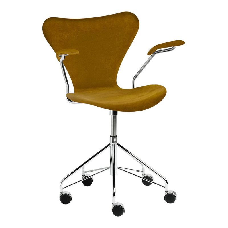 Series 7 Swivel Arm Chair Full Upholstered Dining chairs Fritz Hansen 