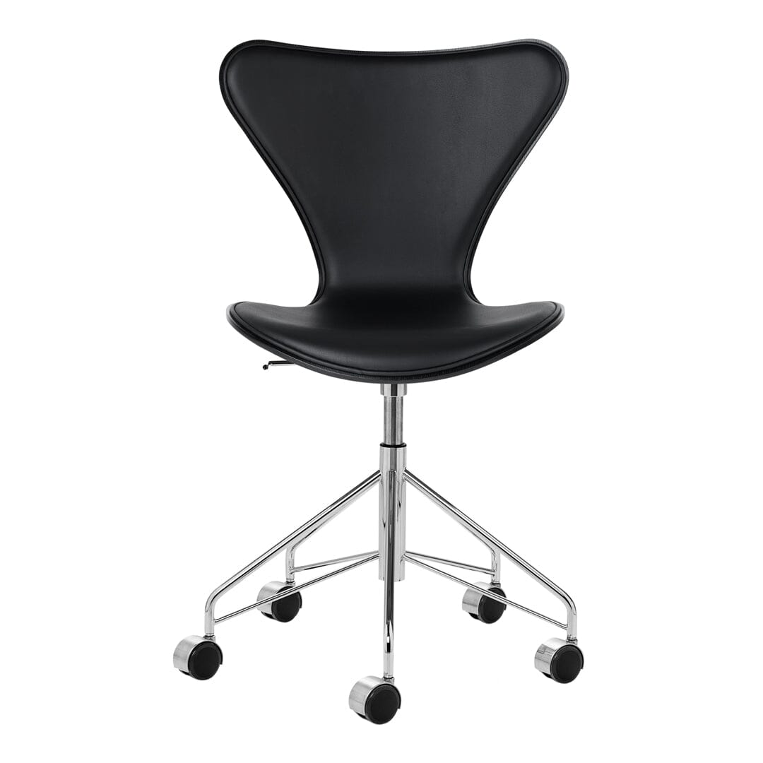 Series 7 Swivel Side Chair Front Upholstered Chairs Fritz Hansen 