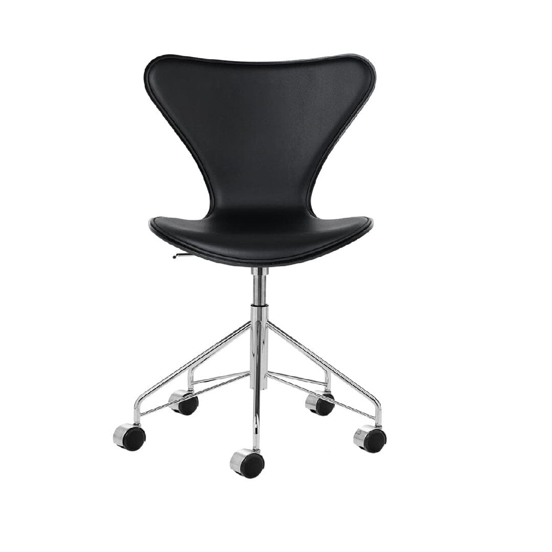 Series 7 Swivel Side Chair Front Upholstered Chairs Fritz Hansen 